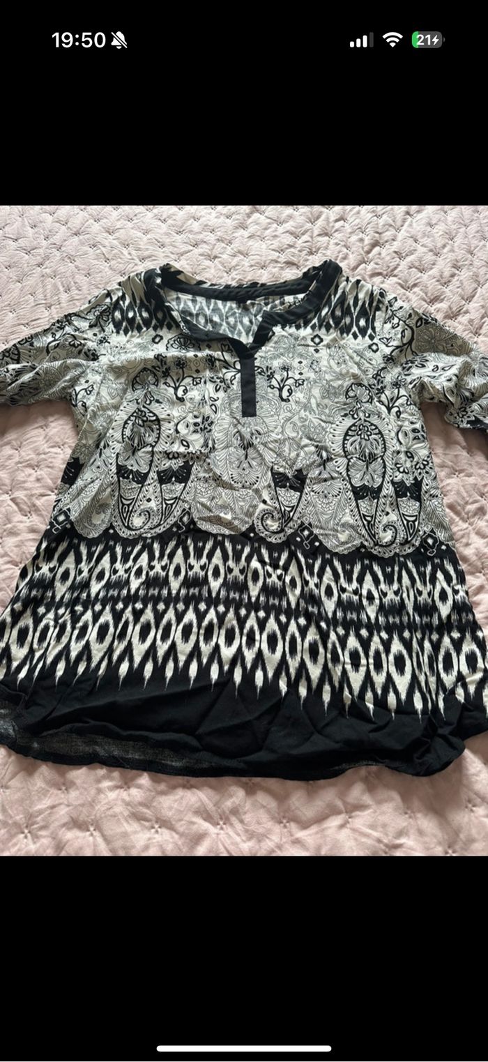Blouse graphique ethnique
