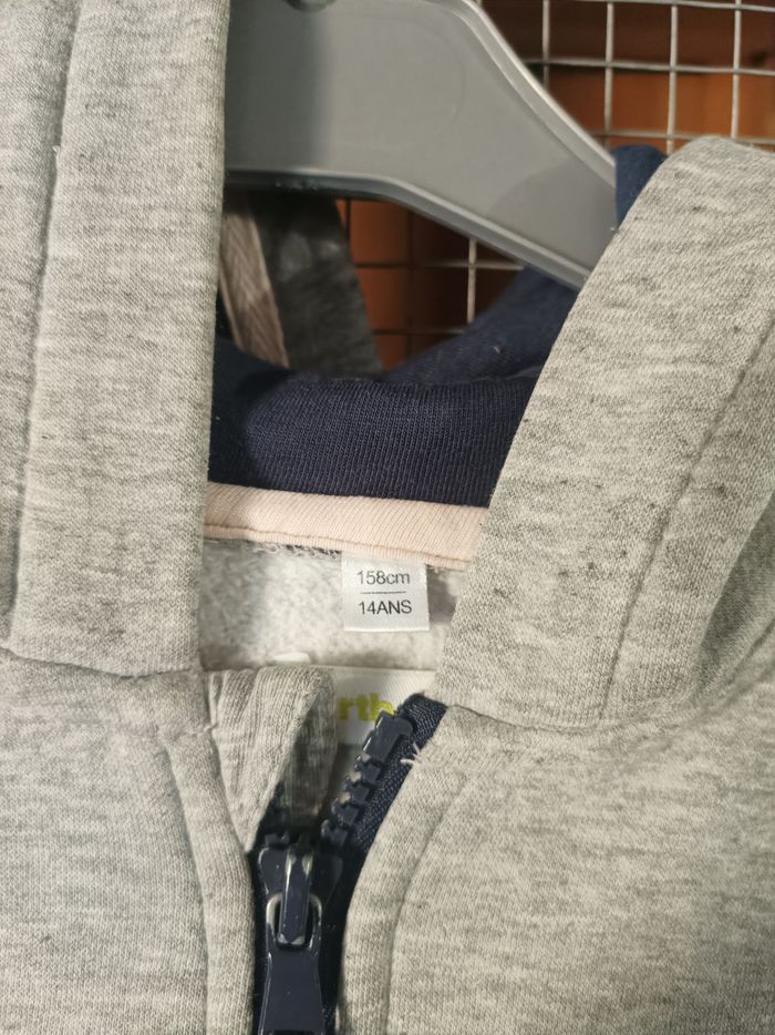 Veste a capuche Verbaudet 14 ans 158cm - photo numéro 3