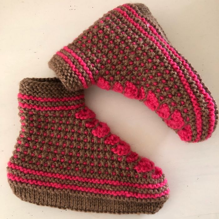 Chaussons tricotés à la main - photo numéro 6