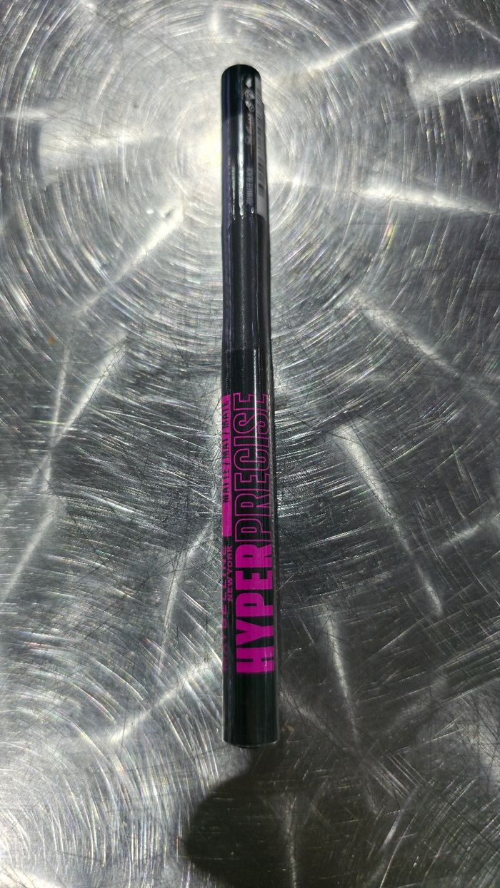 Maybelline Eyeliner Neuf sous blister 701 Matte Black