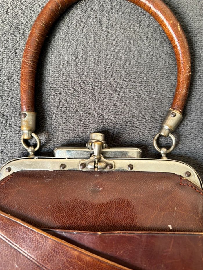 Sac à main ancien en cuir années 30 - photo numéro 2