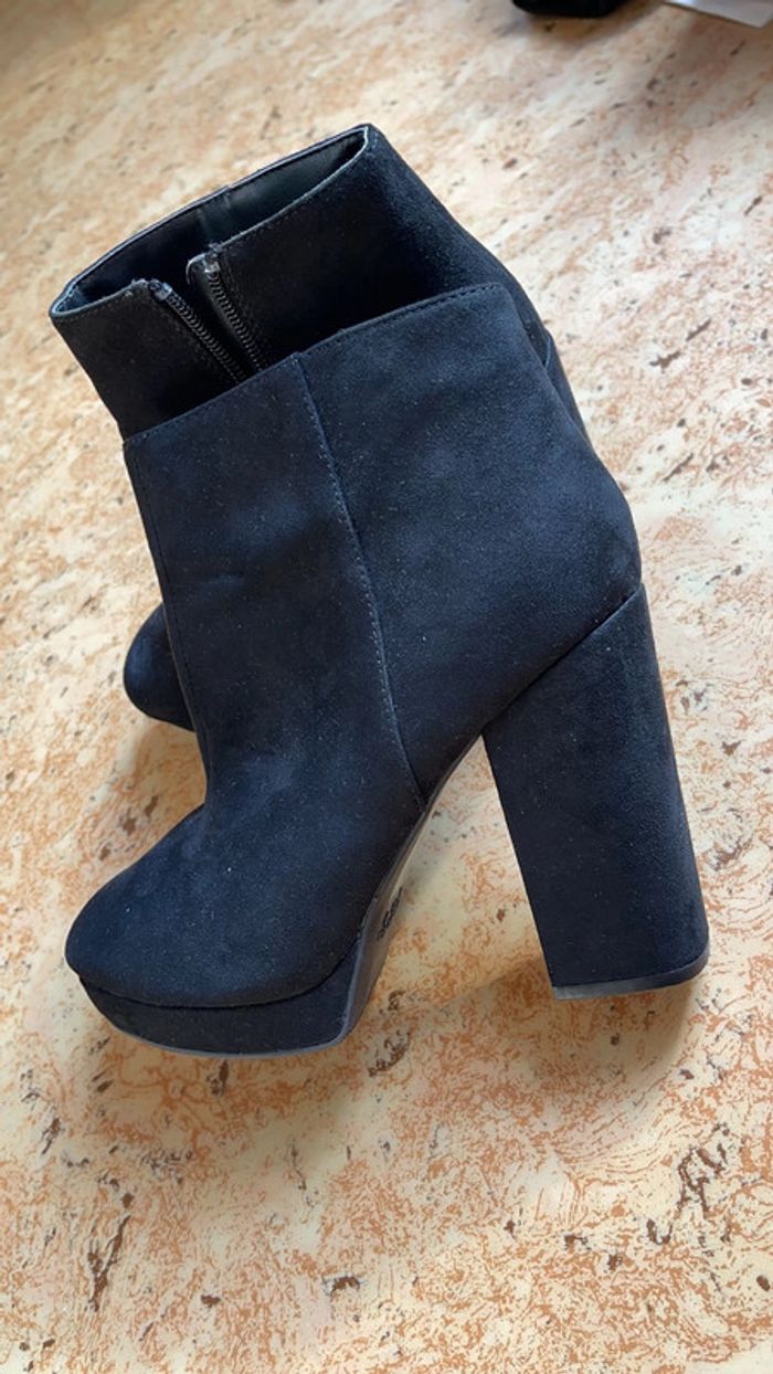 Jolies bottines pointure38 - photo numéro 3