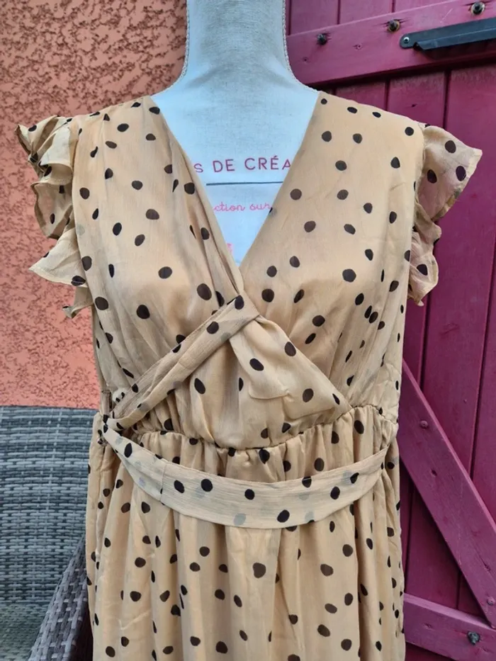 Robe longue cache-coeur sans manches T. 44 - photo numéro 3