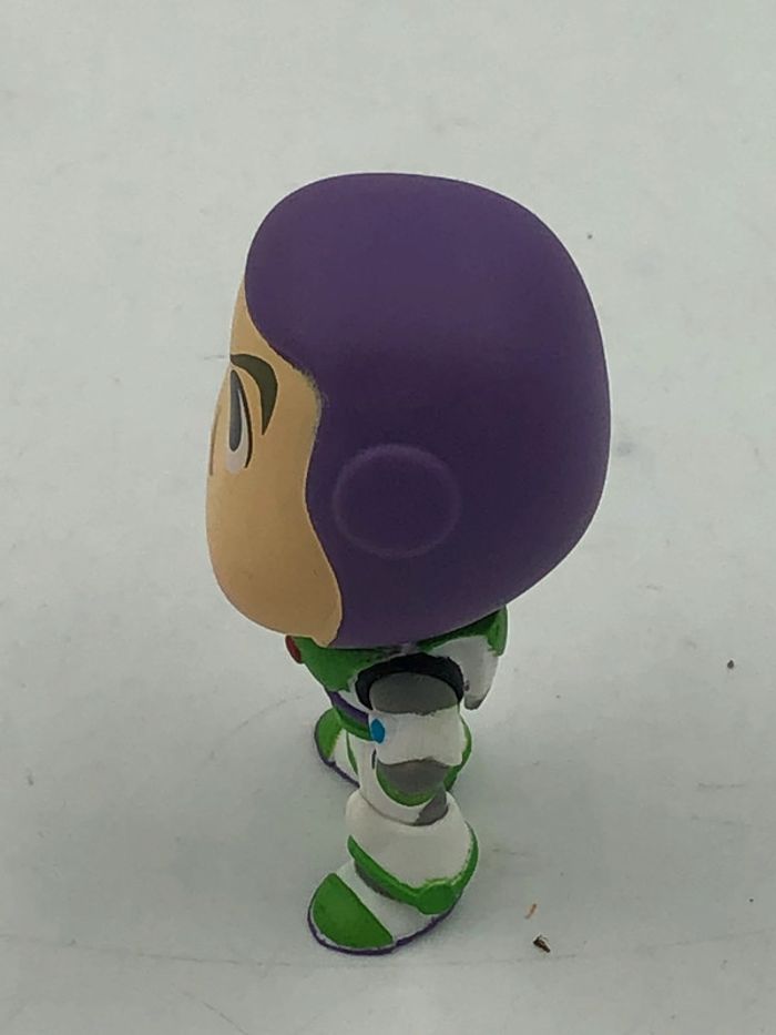 Petite figurine Funko Pop Toy Story Buzz l’éclair - photo numéro 2