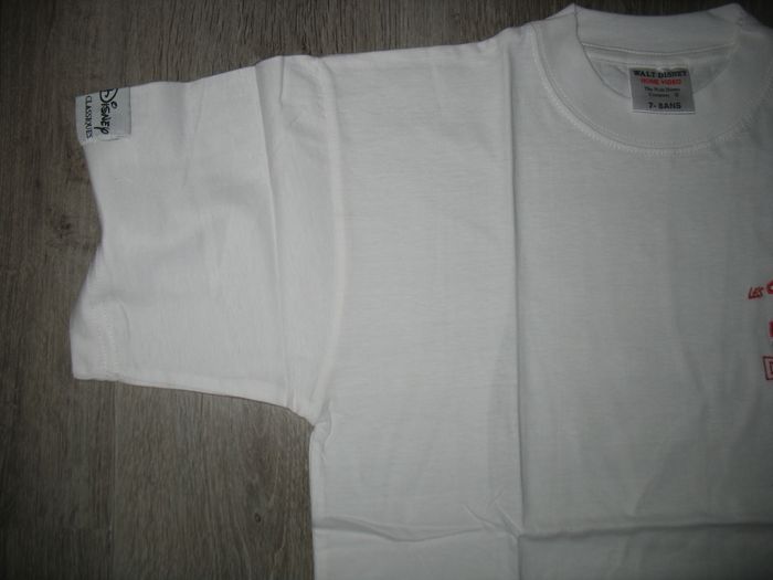 TEE SHIRT MC BLANC FILLE "101 DALMATIENS BY DISNEY" - NEUF - 7 / 8 ANS - n°02 - photo numéro 5