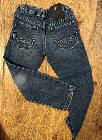 Jean Hugo Boss 4 ans