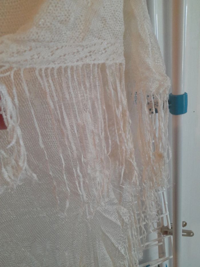 Châle en dentelle vintage - photo numéro 5
