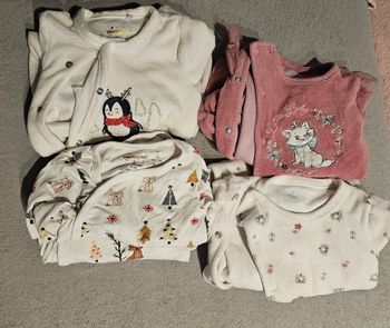 Lot Pyjamas body 6 mois