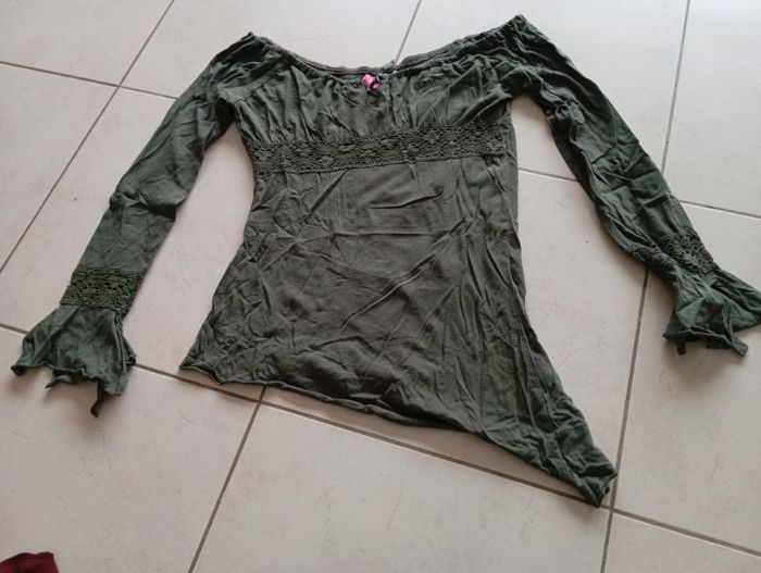 Tee shirt tunique manches longues neuf 16 ans