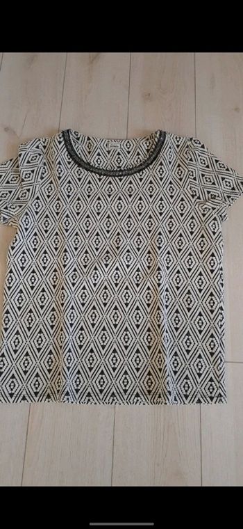 Haut sympa à motif avec strass