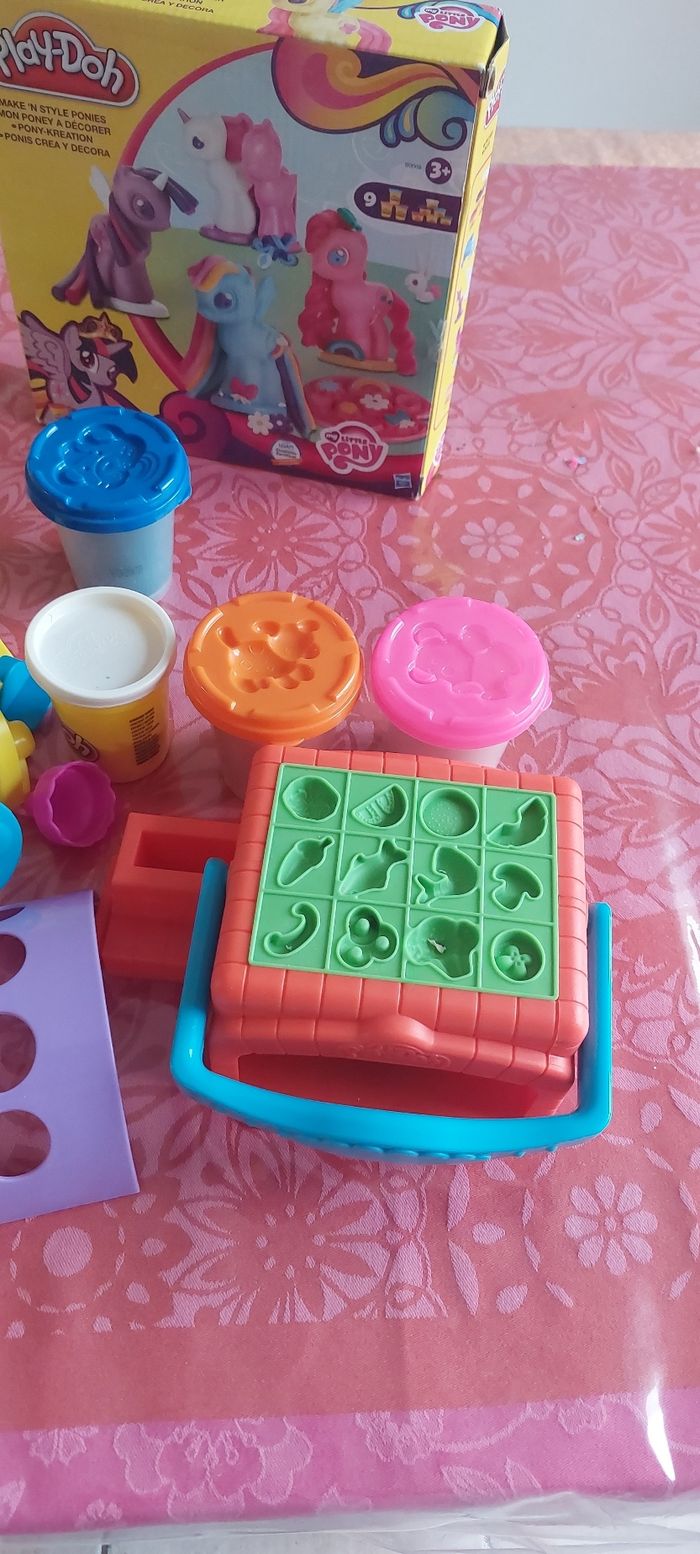 Gros lot play doh - photo numéro 4