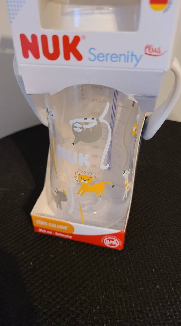 Biberon col large serenity+ poignées 300ml 6-18 mois flow control - temperature control Nuk