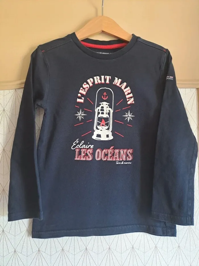 T-shirt garçon 6 ans terre de marins comme neuf