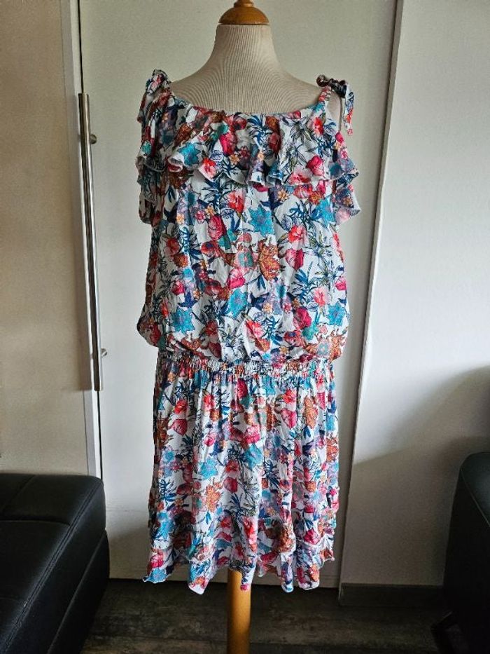 Robe Armand thiery T 42