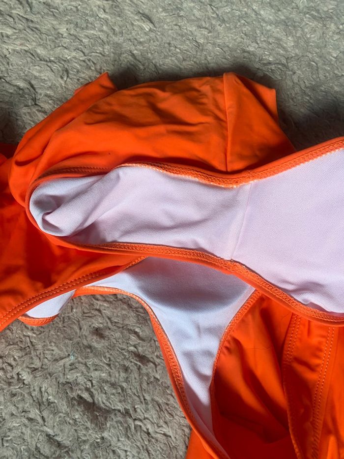 Maillot de bain avec volants - photo numéro 6