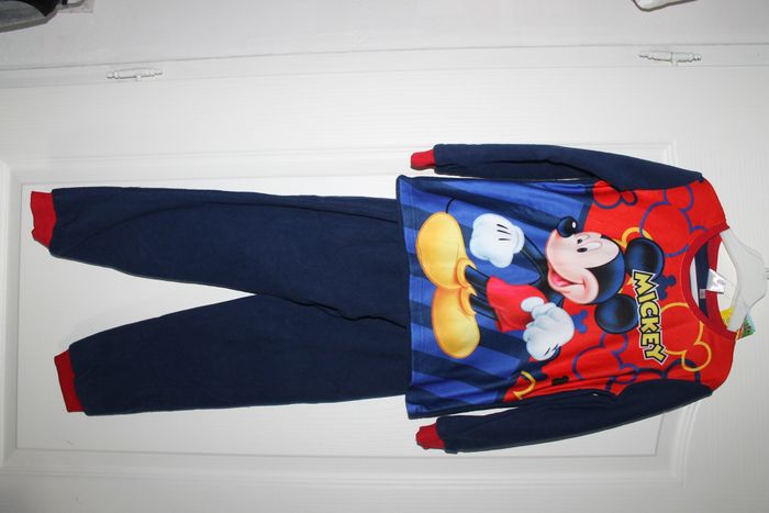 pyjama polaire mickey bleu et rouge 6 ans
