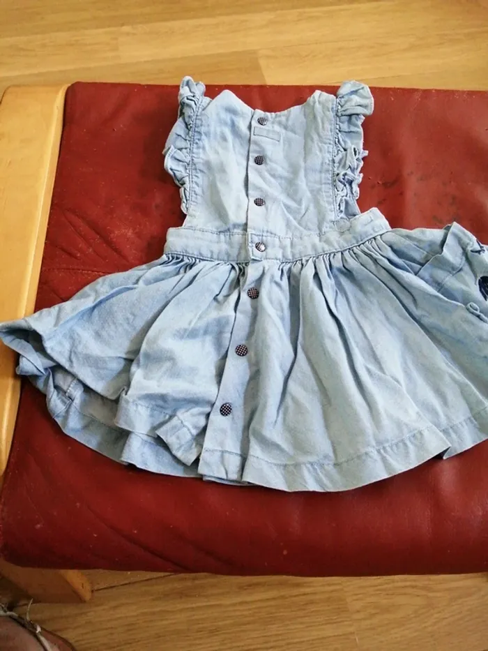 Robe catimini 6 mois - photo numéro 4