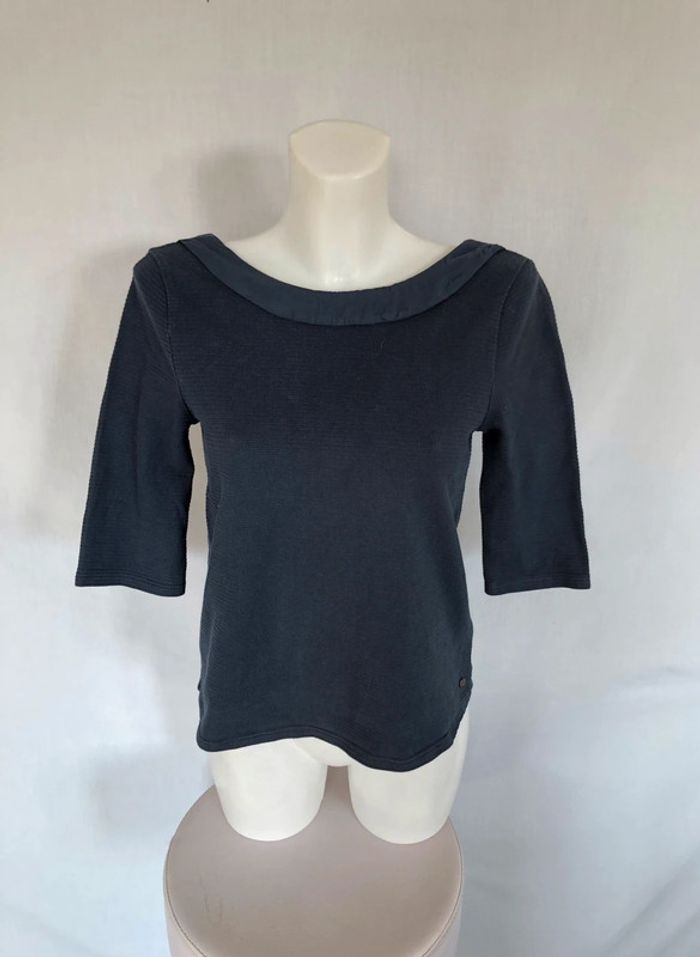Haut manches trois quarts lavallière bleu marine texturé Bonobo taille 34 comme neuf - photo numéro 2