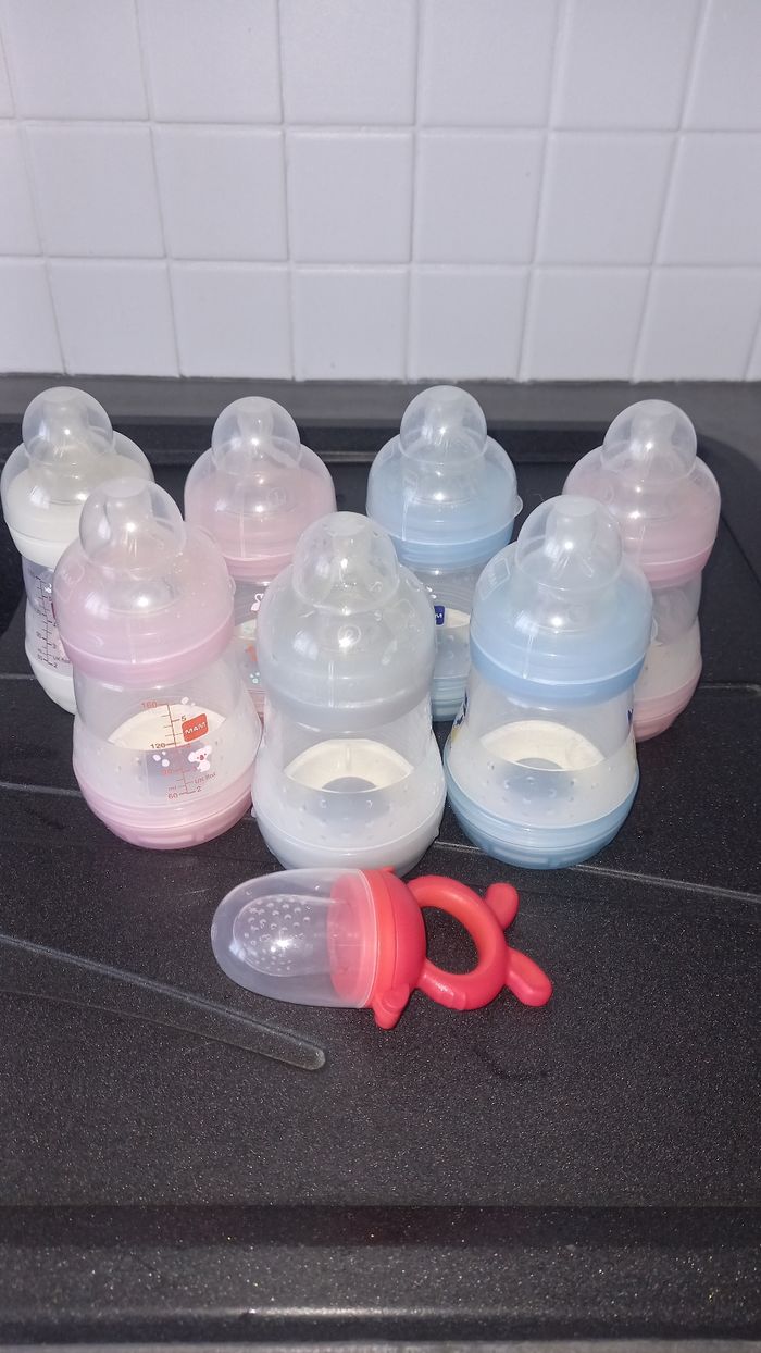 Lot 7 biberons mam + grignoteuse - photo numéro 2