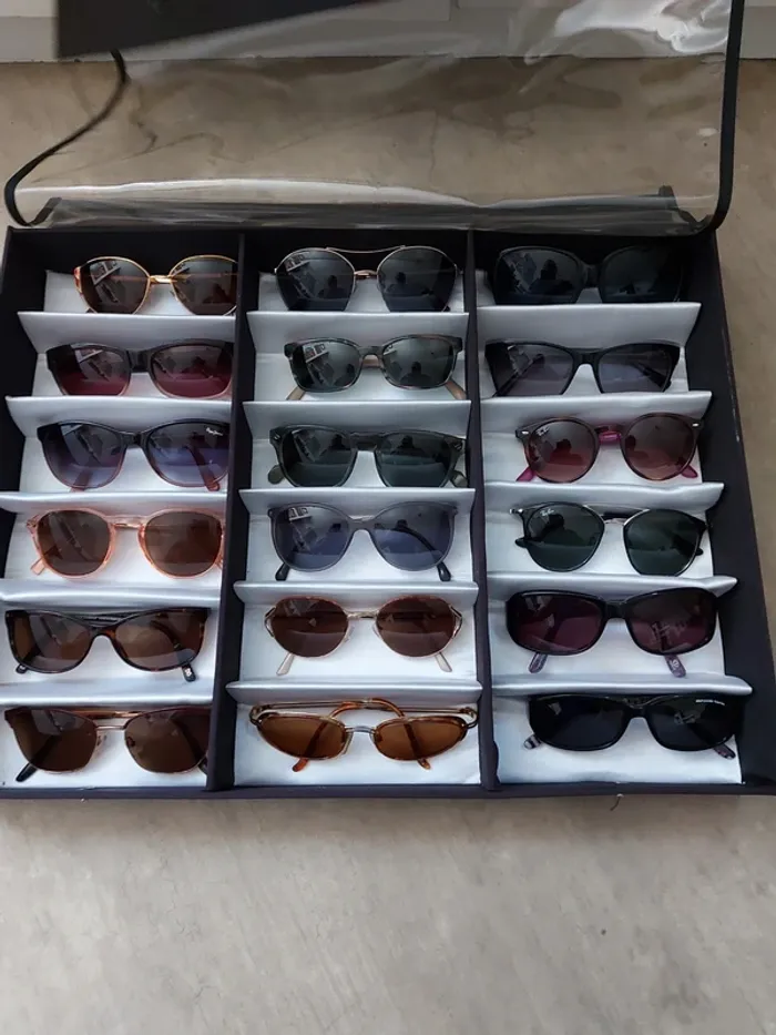 Lot 18 paires lunettes solaires femmes
