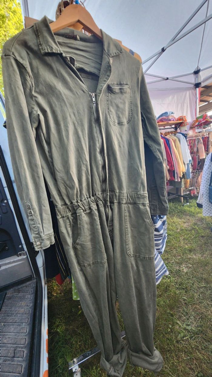 Superbe combi overall en coton kaki taille 38