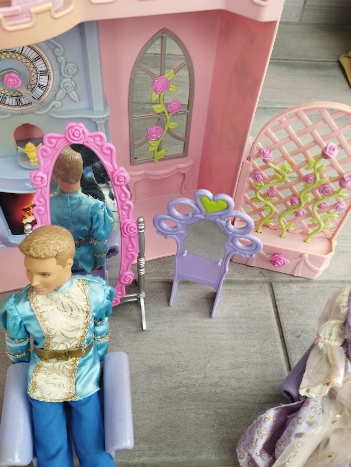 Chambre - maison poupée chateau Mattel - photo numéro 4