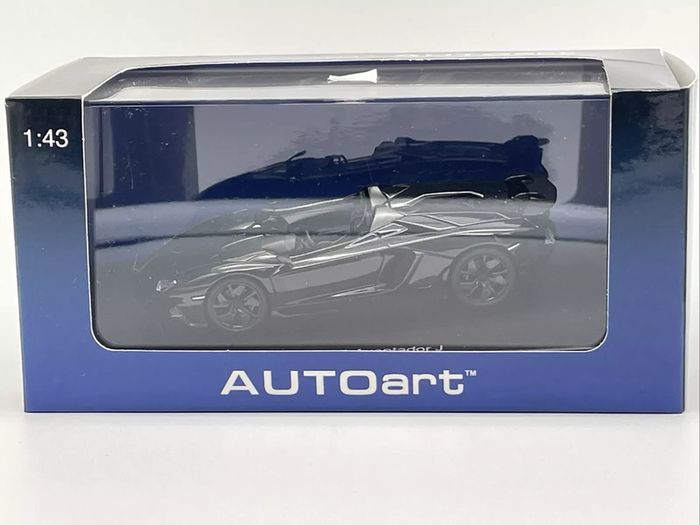 Lamborghini Aventador J 1/43 AutoArt