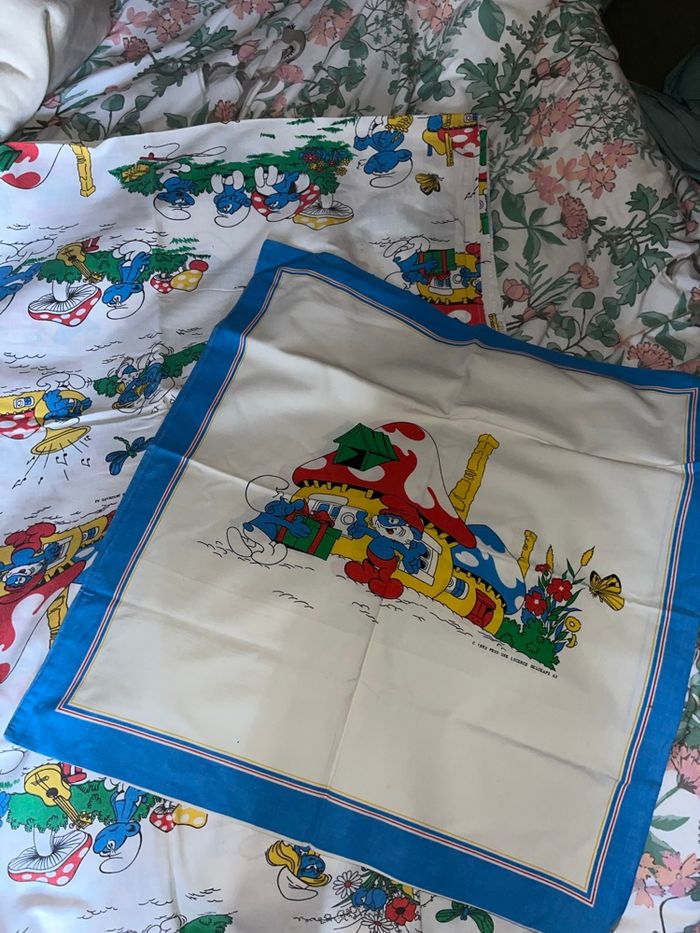 Lot drap + oreiller les Schtroumpfs - photo numéro 2