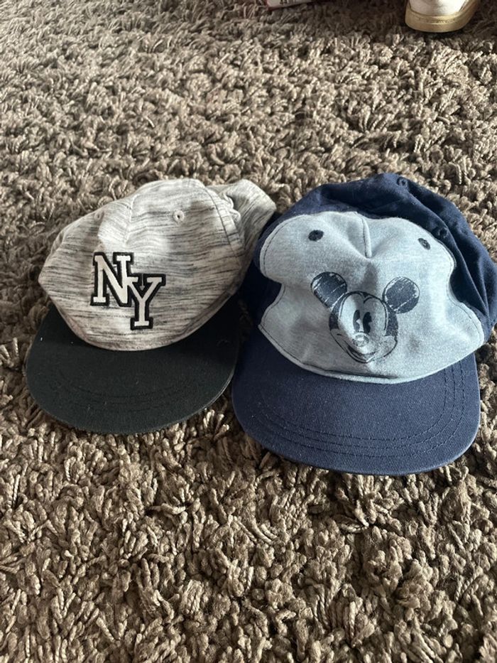 Casquettes 6-9 mois