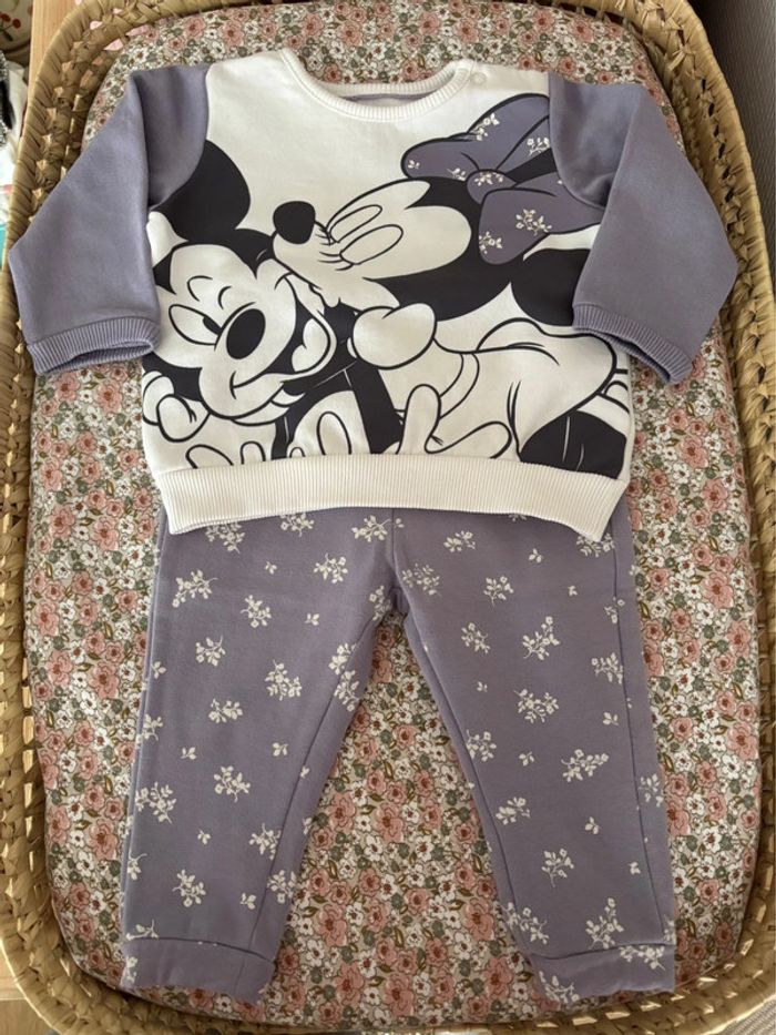 Ensemble jogging Disney