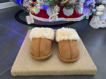 Chaussons, style UGG