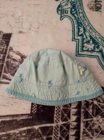 Bob / Chapeau en 12/24 mois Vertbaudet
