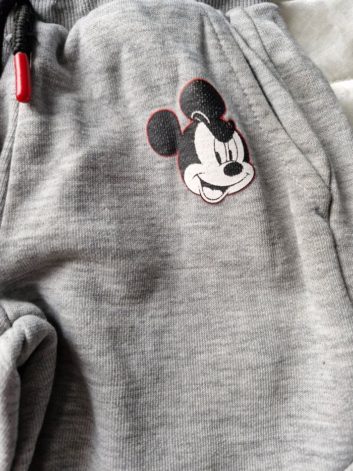 Beau pantalon style jogging Mickey Mouse - photo numéro 2