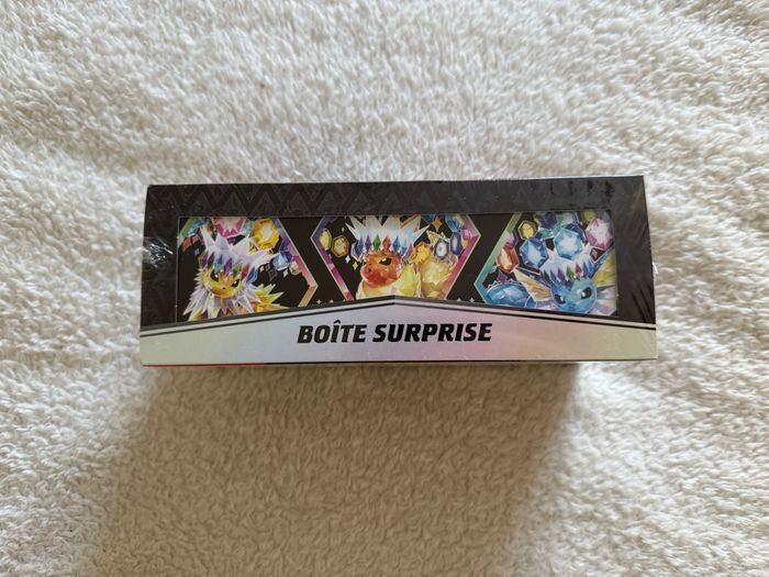 Boîte surprise ev8.5 Pokémon évolutions prismatique - photo numéro 2