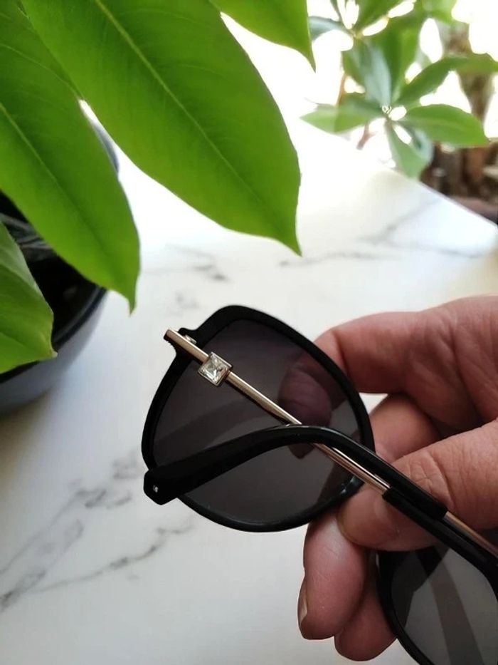 Lunettes de soleil Swarovski SK0329 - photo numéro 8
