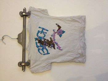 T-shirt 22 mois blanc à motifs 