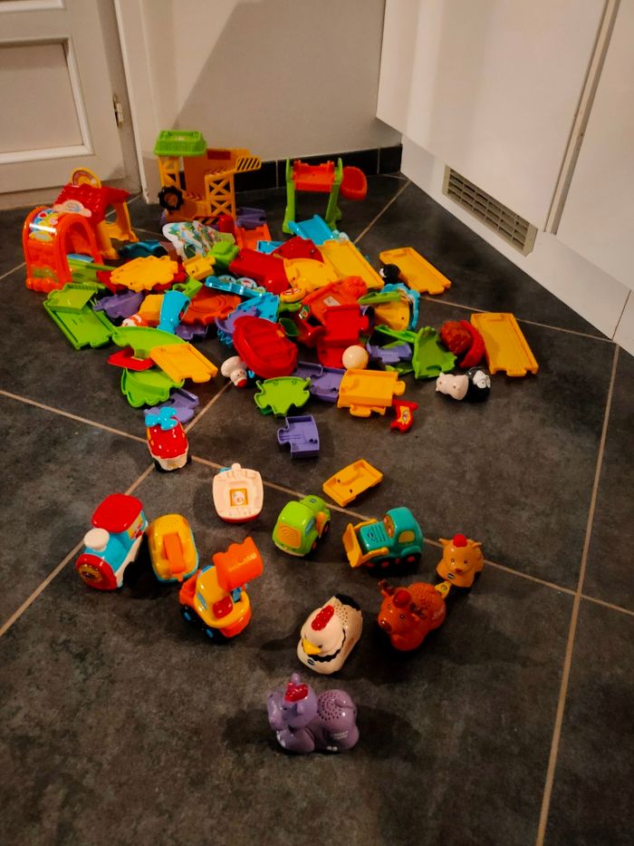 Gros lot tut tu bolides et animaux vtech - photo numéro 2