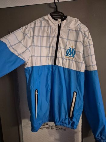 Coupe vent olympique de Marseille