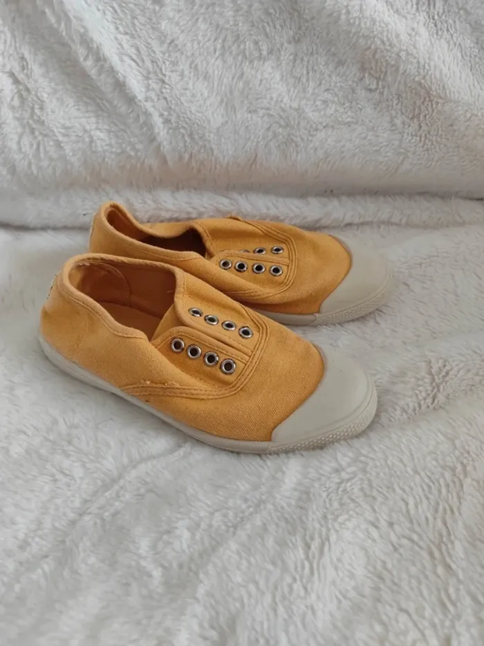 Chaussures basket jaunes soleil taille 35 Buggy - photo numéro 2