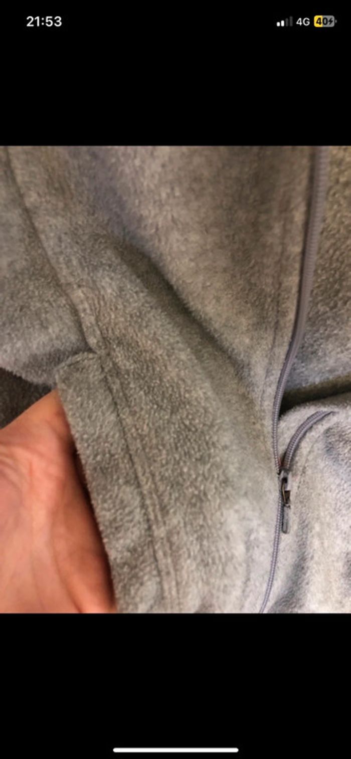 Veste polaire . Taille M - photo numéro 4