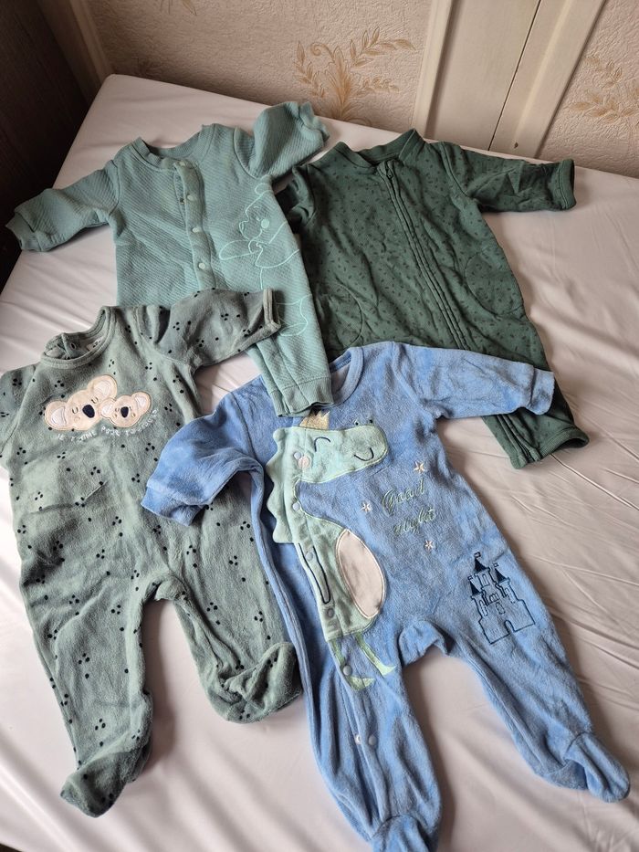 Lot de 10 pyjamas • 3 mois/garçon - photo numéro 2