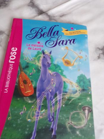 Livre  La mélodie de Laure La bibliotèque rose