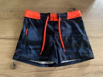 Short de bain Marine Décathlon taille 7/8 ans