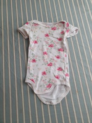 Bodies taille 6 mois