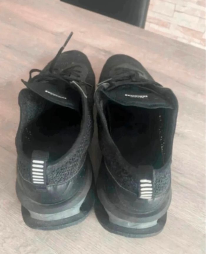 Baskets Nike noir T.45 - photo numéro 3