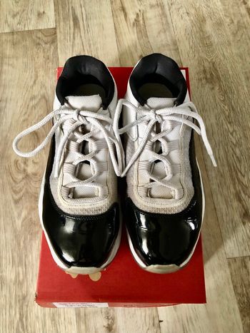 Air jordan • Noir/blanc • Taille 36,5 • Bon état
