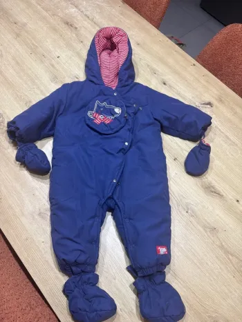 Combinaison d’hiver taille 12 mois