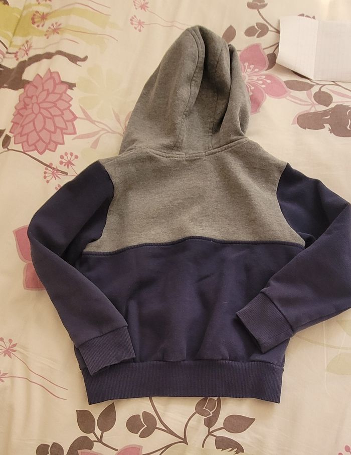 Gilet à capuche garçon 8 ans - photo numéro 3