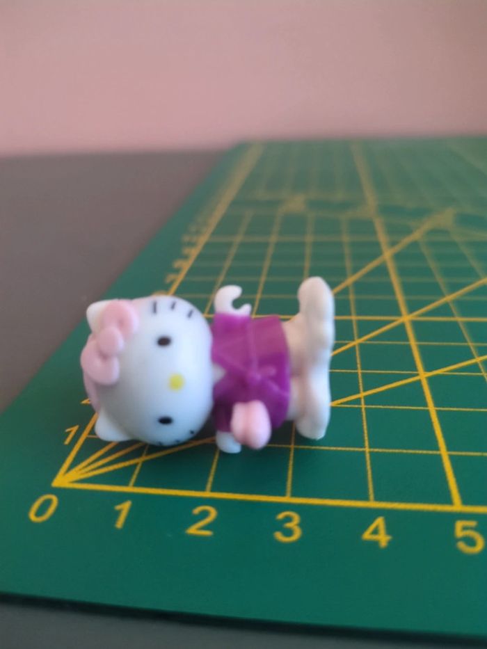 figurine hello Kitty - photo numéro 3