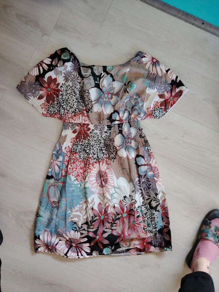 Robe femme manches courtes. Taille 38 - photo numéro 4